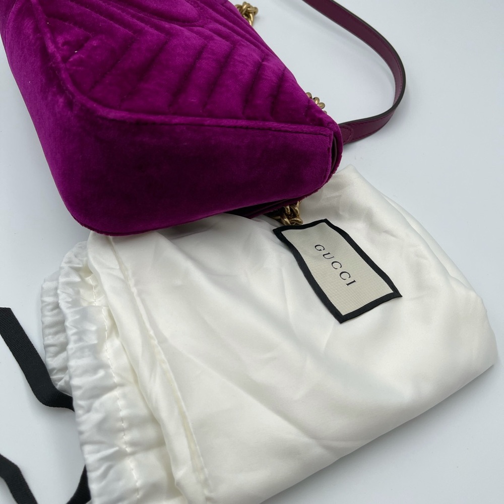 Gucci Marmont Chevron Quilted Velvet Shoulder Bag - Picture 5 of 7